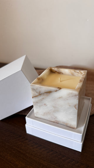 Dolce | Calacatta Borghini Marble Candle